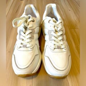 ZARA Athletic Shoes🤍